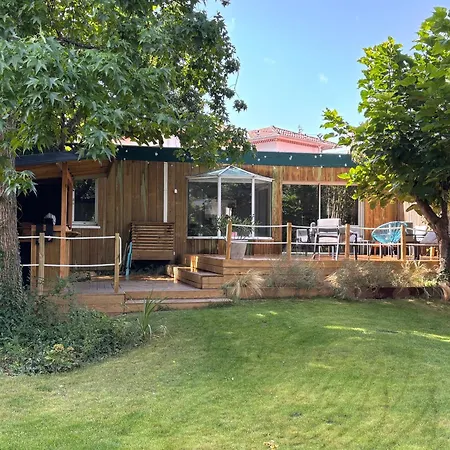 Grande 10 Pers, Jardin Luxuriant, Piscine - Au Coeur De - Proche Plages Et Pays Basque *